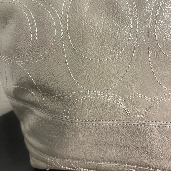 Coach Silver Metallic Tote Bag with Minimalist Design - Picture 4 of 7
